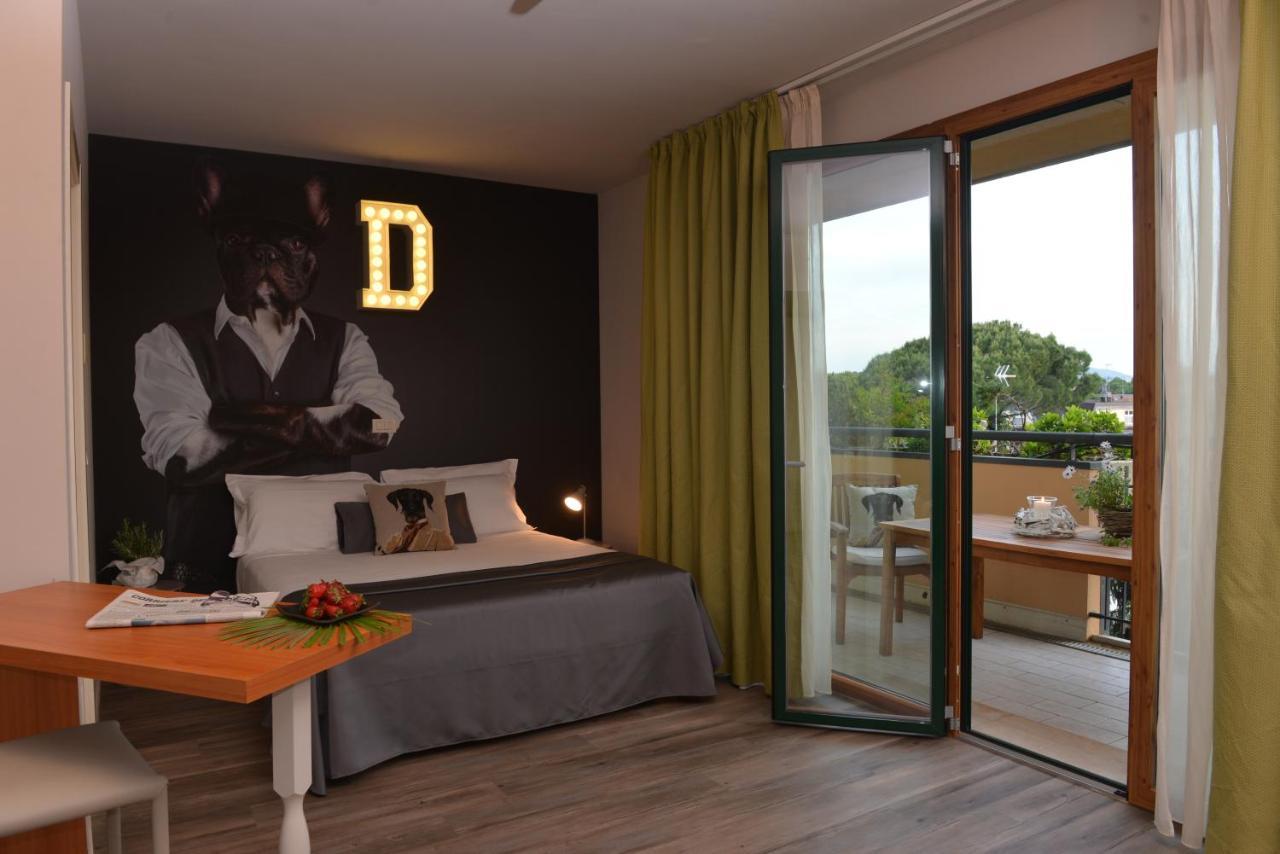 Residence Dory Riccione Eksteriør billede